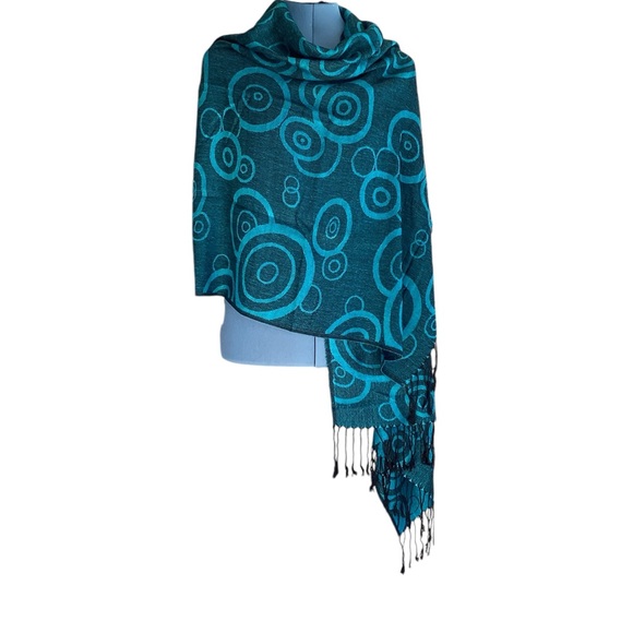 Vintage 70’s pashmina and silk scarf. - Picture 5 of 6